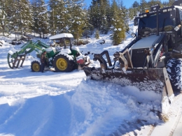 Toroslar’da Karla Kapanan Yollar Temizleniyor