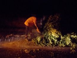 Fırtınanın yol açtığı olumsuzluklara Büyükşehir Ekipleri müdahale etti