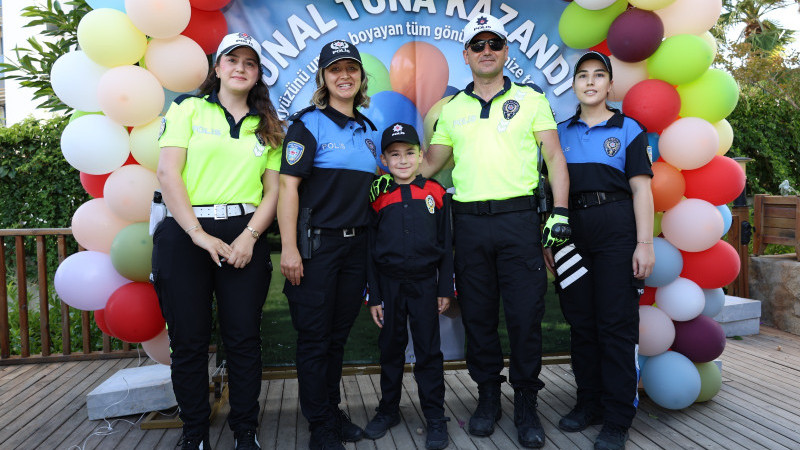 Mersin Emniyeti, Kas Hastası Ünal'ın Polis Olma Hayalini Gerçekleştirdi