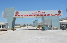 Tarsus Kampüs Cezaevinde yangın çıktı 19 kişi dumandan etkilendi