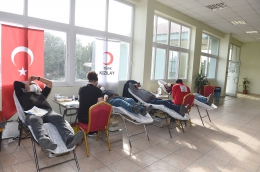 Tarsus Belediye çalışanları ve vatandaşlardan Kan Bağışı