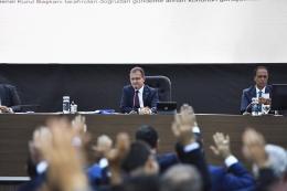 Seçer: