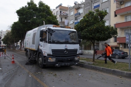 Büyükşehir Kent Genelinde Sonbahar Temizliği Yapıyor