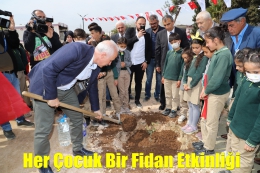 AKDENİZ Belediyesi'nden Her Çocuk Bir Fidan Etkinliği
