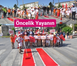 Tarsus'ta Hayata Saygı Duruşu:Öncelik Yayanın