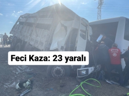 Tarsus’ta Cezaevi aracıyla narenciye yüklü kamyon çarpıştı