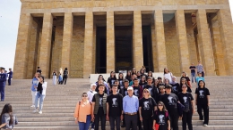 Tarsus Belediyesi 32 öğrenciyi Anıtkabir’e götürdü