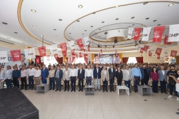 Vahap Seçer, Yenişehir ve Mezitli CHP Kongresinde Herkesi Kucakladı