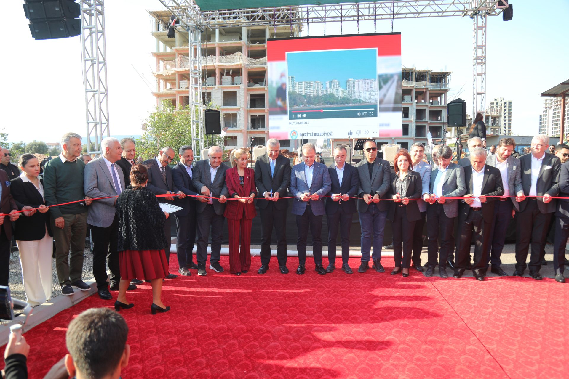 Mezitli Cemevi Kalabalık Katılımla Coşkuyla Açıldı