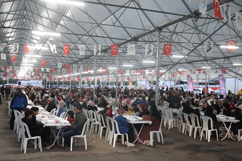 Tece Bölgesi Neşet Tarhan'ı Bağrına Bastı 