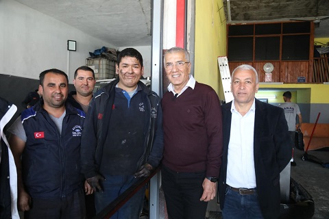 Başkan Tarhan, Sanayi Sitesi'nde Yenilikçi Projelerini Açıkladı