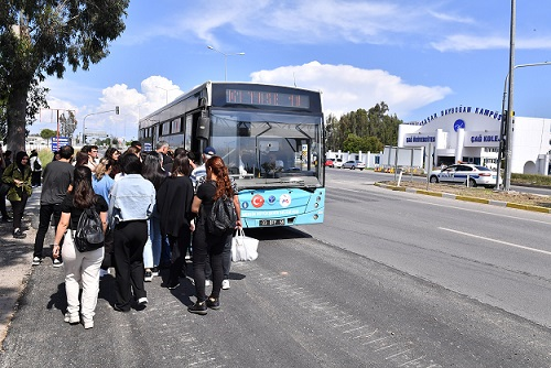 Büyükşehir Öğrenciler ve Vatandaşları Mağdur Ettirmedi