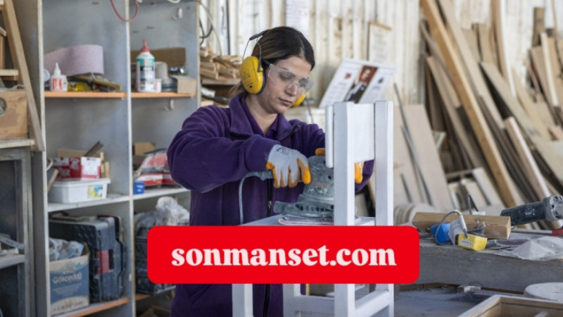 Büyükşehir Tarsus Gençlik Kampında Her Atık Malzemeden Harika Ürünler Üretiliyor 