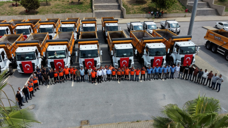 BÜYÜKŞEHİR’E 240 MİLYON, MESKİ'ye 439 MİLYON TL’LİK ARAÇ FİLOSU YATIRIMI   